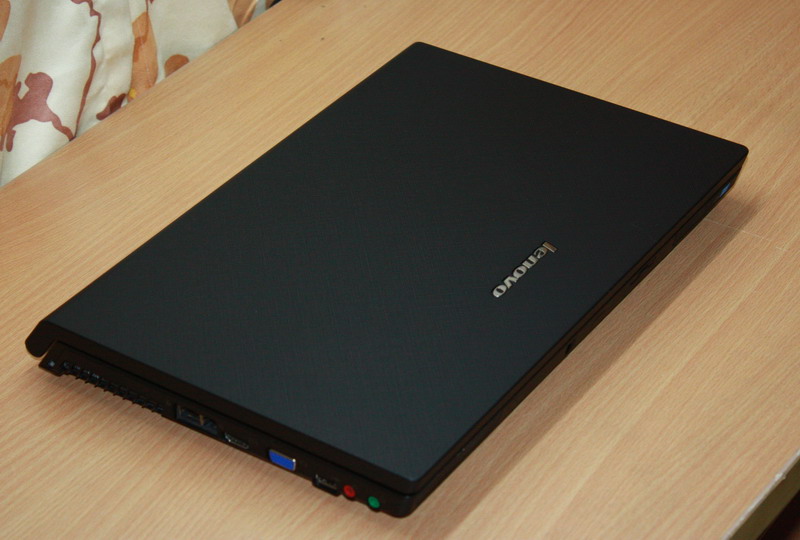 Laptop cũ Lenovo Y430