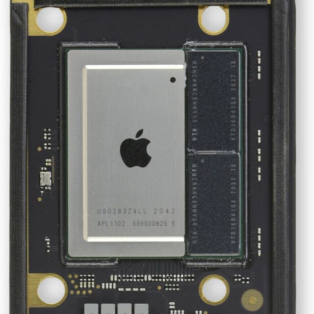 MacBook Pro 13-inch 2020- lời chia tay của Apple và intel