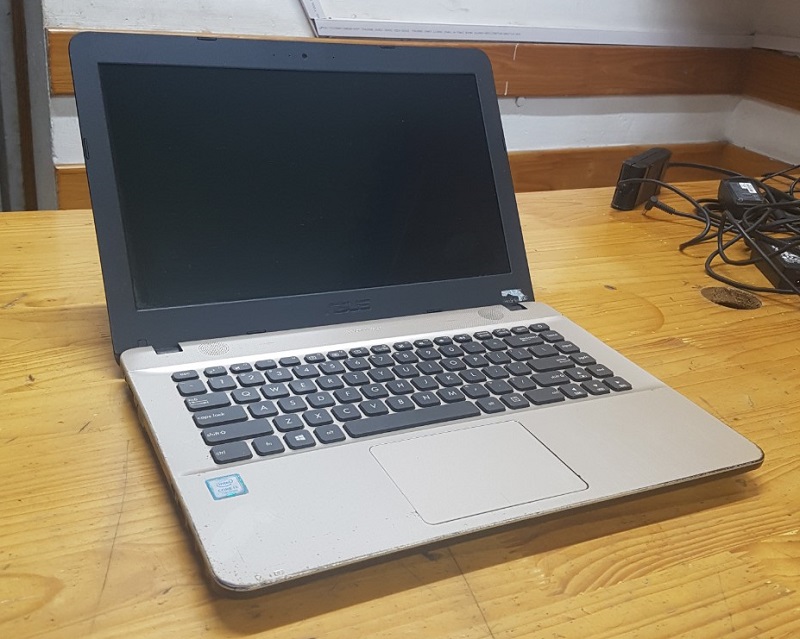 Laptop Asus X441UA cũ