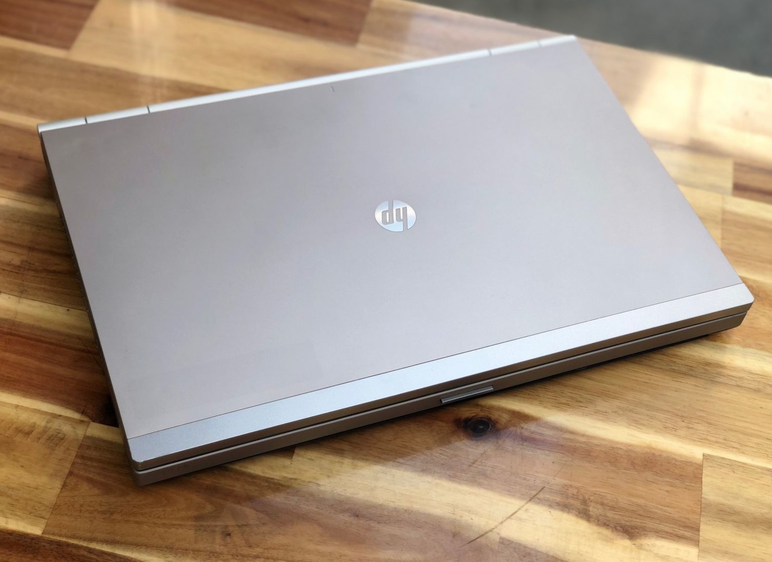 bán laptop cũ hp elitebook 8570p card rời