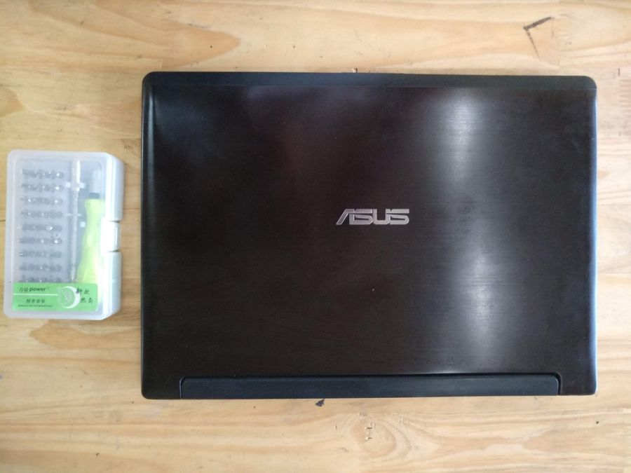 Laptop cũ Asus K46CA - i3 - Ram 2GB - HDD 500GB