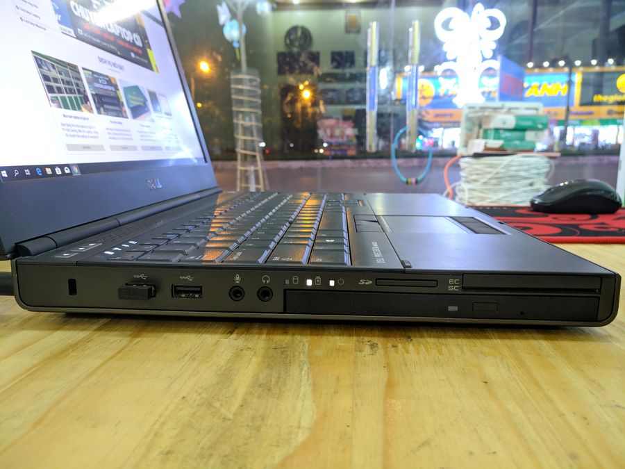 Laptop Cũ Dell Precision M4800