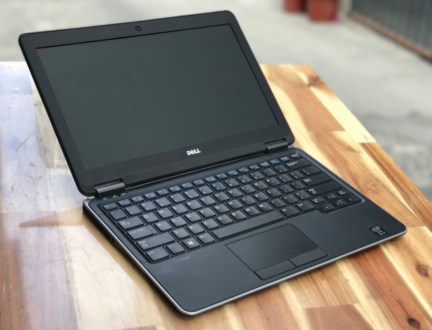 Bán Laptop dell latitude e7240 core i5