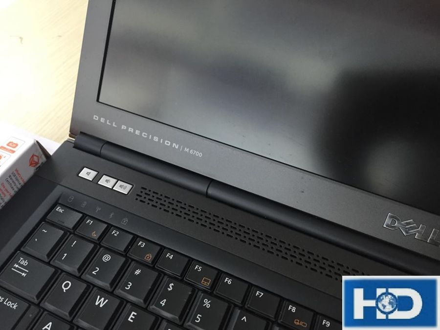 Laptop cũ Dell Precision M6700  i7, RAM 8GB