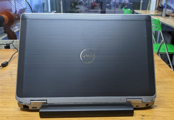 Laptop Dell cũ Latitude E6320