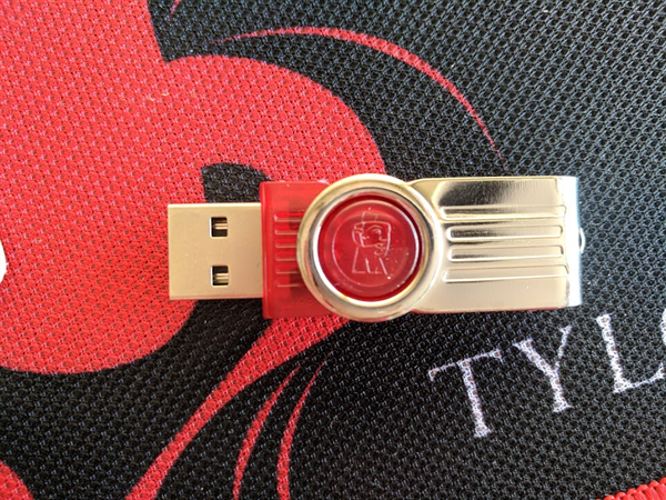 USB Kingston 8Gb
