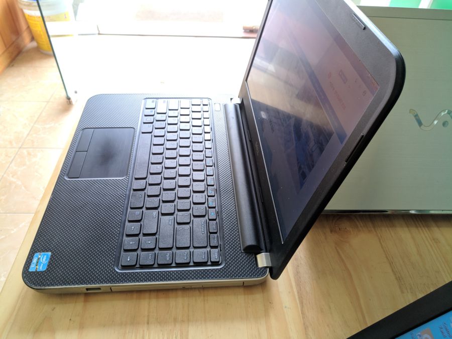 Laptop cũ Dell Vostro 2421 Core i3