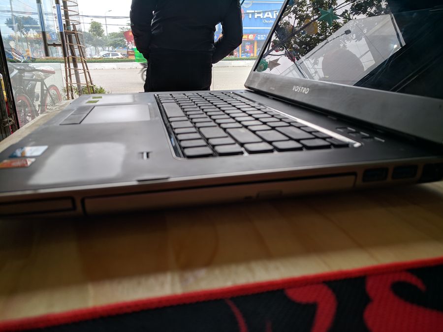 Laptop cũ Dell Vostro 3560 - i5 - Card rời